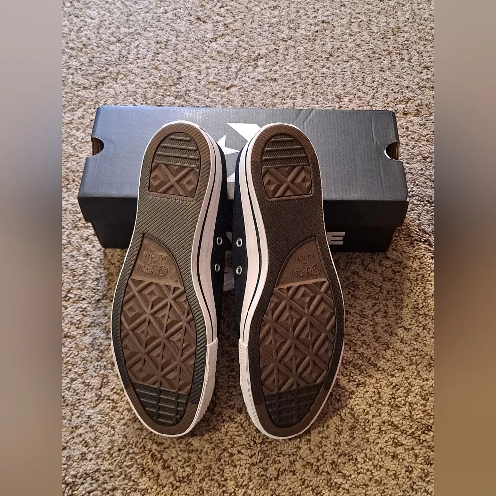 Converse Chuck Taylor All Star Sneakers Shoes Black Low Size Men 10 Women 12 - Picture 8 of 8